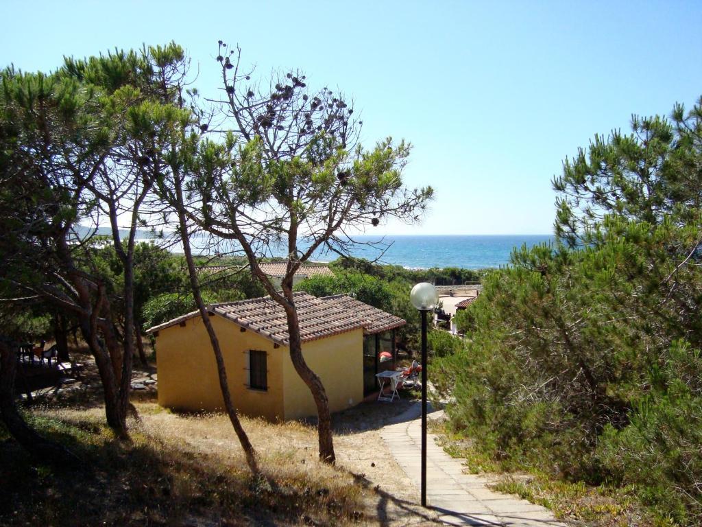 Отель Camping Golfo Dell'Asinara Платамона Экстерьер фото